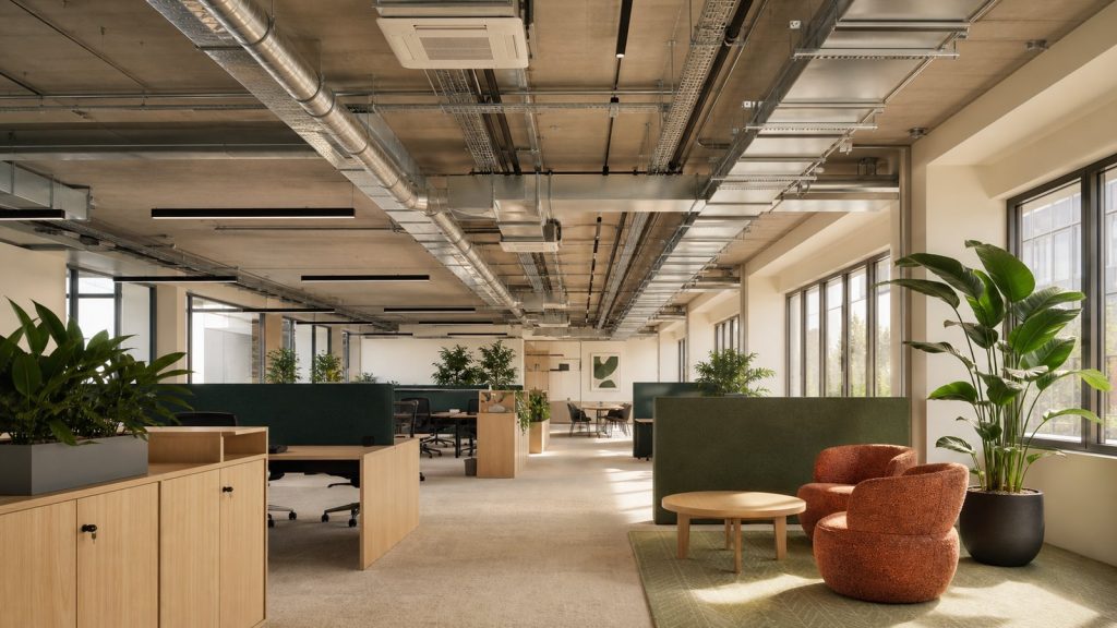 Bureaux sans faux plafonds : réussir une rénovation tout apparent